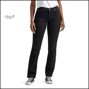Petite Relaxed Fit Straight Leg Jeans